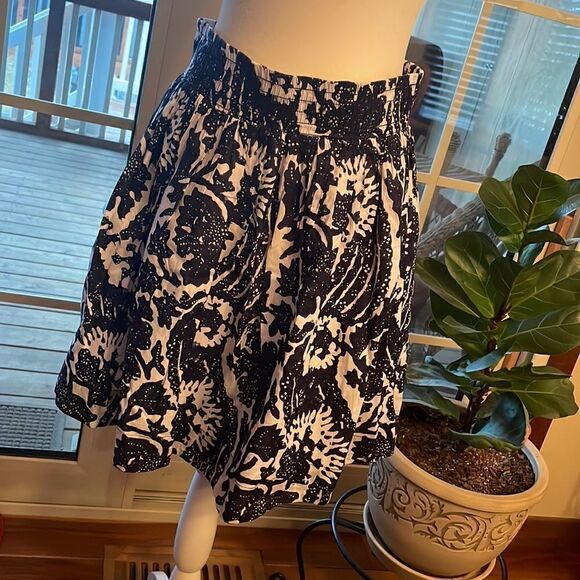 BANANA REPUBLIC Abstract Batik Skirt - Picture 1 of 7